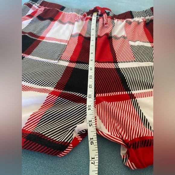 Love Maternity 2 piece pajama size:2x long sleeve red,black & white - Picture 12 of 17